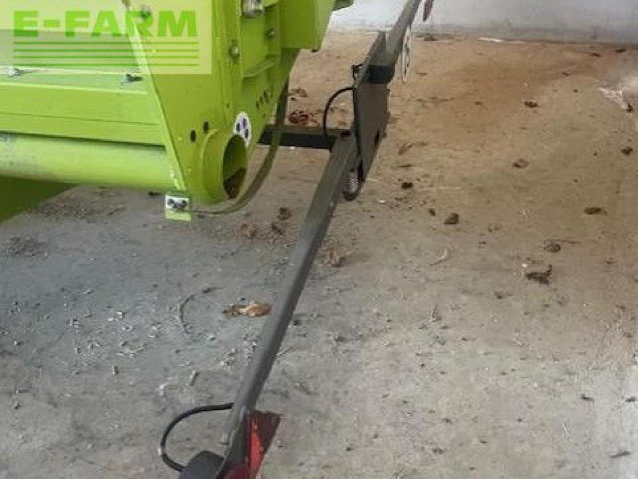 CLAAS AVERO 240 - Kombájn: 5 kép. CLAAS AVERO 240 - Kombájn: 5 kép.