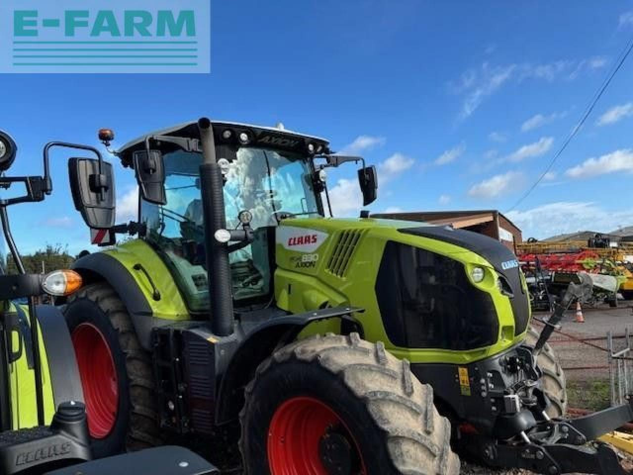 CLAAS AXION 830 - Traktor: 2 kép. CLAAS AXION 830 - Traktor: 2 kép.