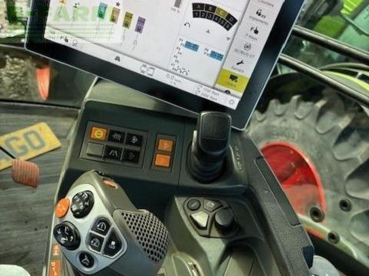 CLAAS AXION 830 - Traktor: 5 kép. CLAAS AXION 830 - Traktor: 5 kép.