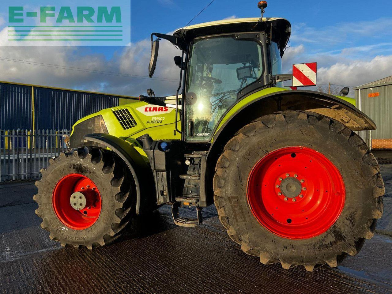 CLAAS AXION 850 - Traktor: 5 kép. CLAAS AXION 850 - Traktor: 5 kép.
