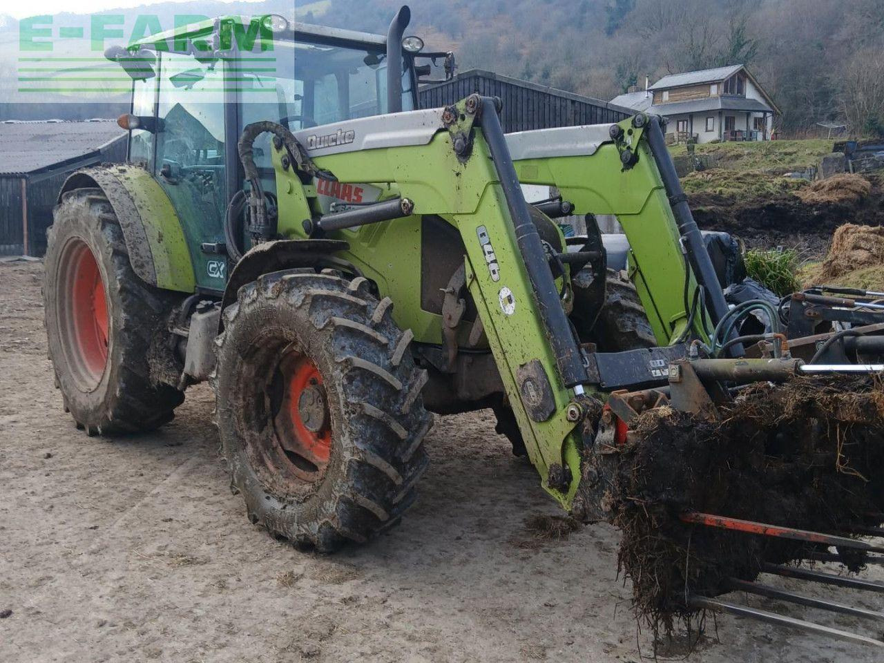 CLAAS AXOS 340 - Traktor: 2 kép. CLAAS AXOS 340 - Traktor: 2 kép.
