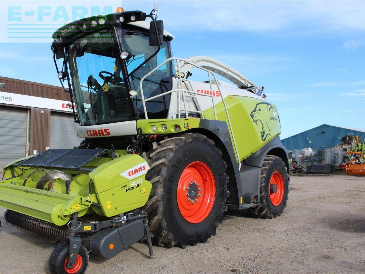 CLAAS JAGUAR 970 - Önjáró szecskázógép: 1 kép. CLAAS JAGUAR 970 - Önjáró szecskázógép: 1 kép.