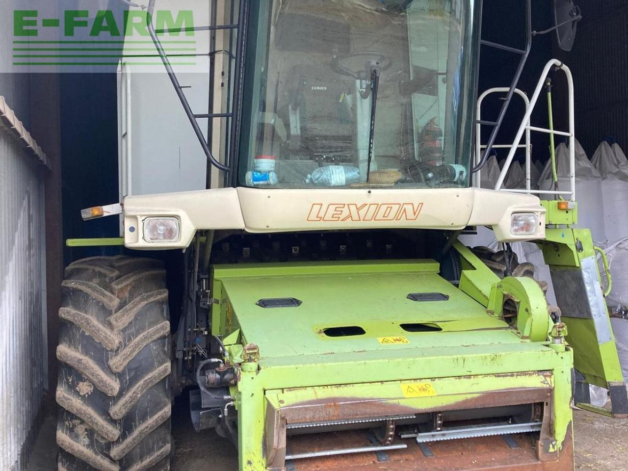 CLAAS LEXION 480 - Kombájn: 4 kép. CLAAS LEXION 480 - Kombájn: 4 kép.