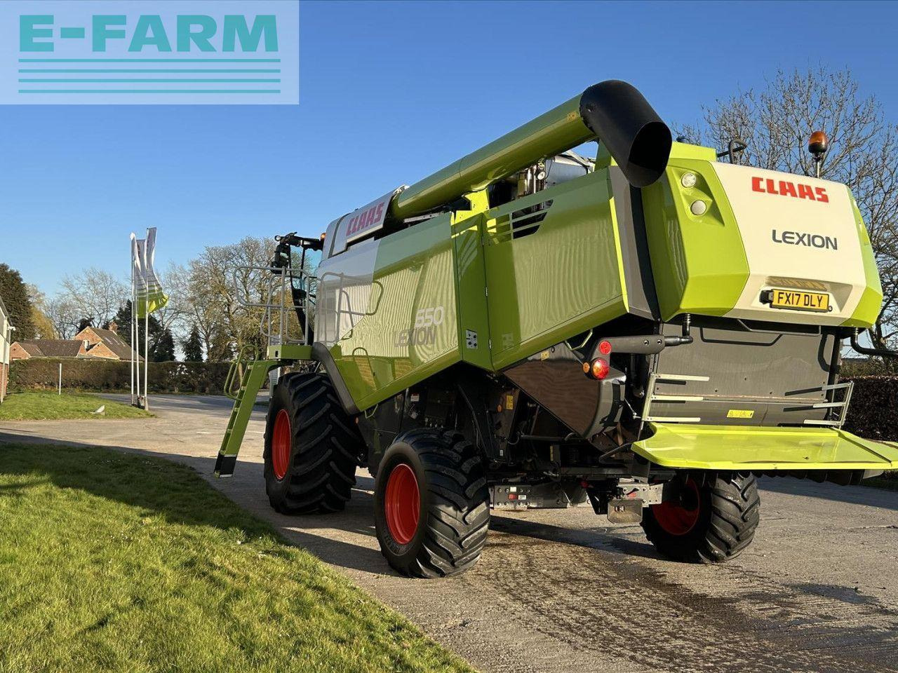 CLAAS LEXION 650 - Kombájn: 5 kép. CLAAS LEXION 650 - Kombájn: 5 kép.