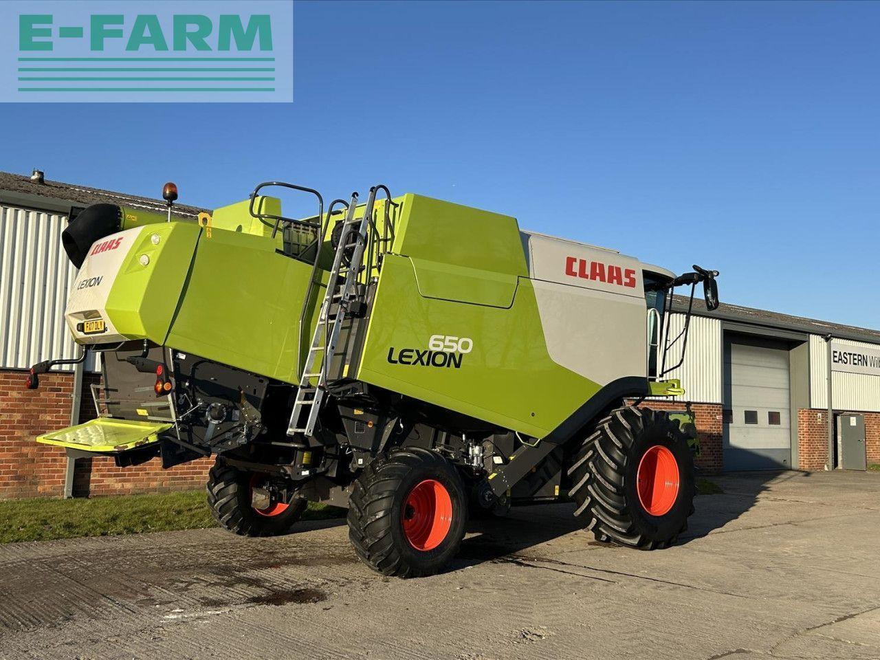 CLAAS LEXION 650 - Kombájn: 4 kép. CLAAS LEXION 650 - Kombájn: 4 kép.