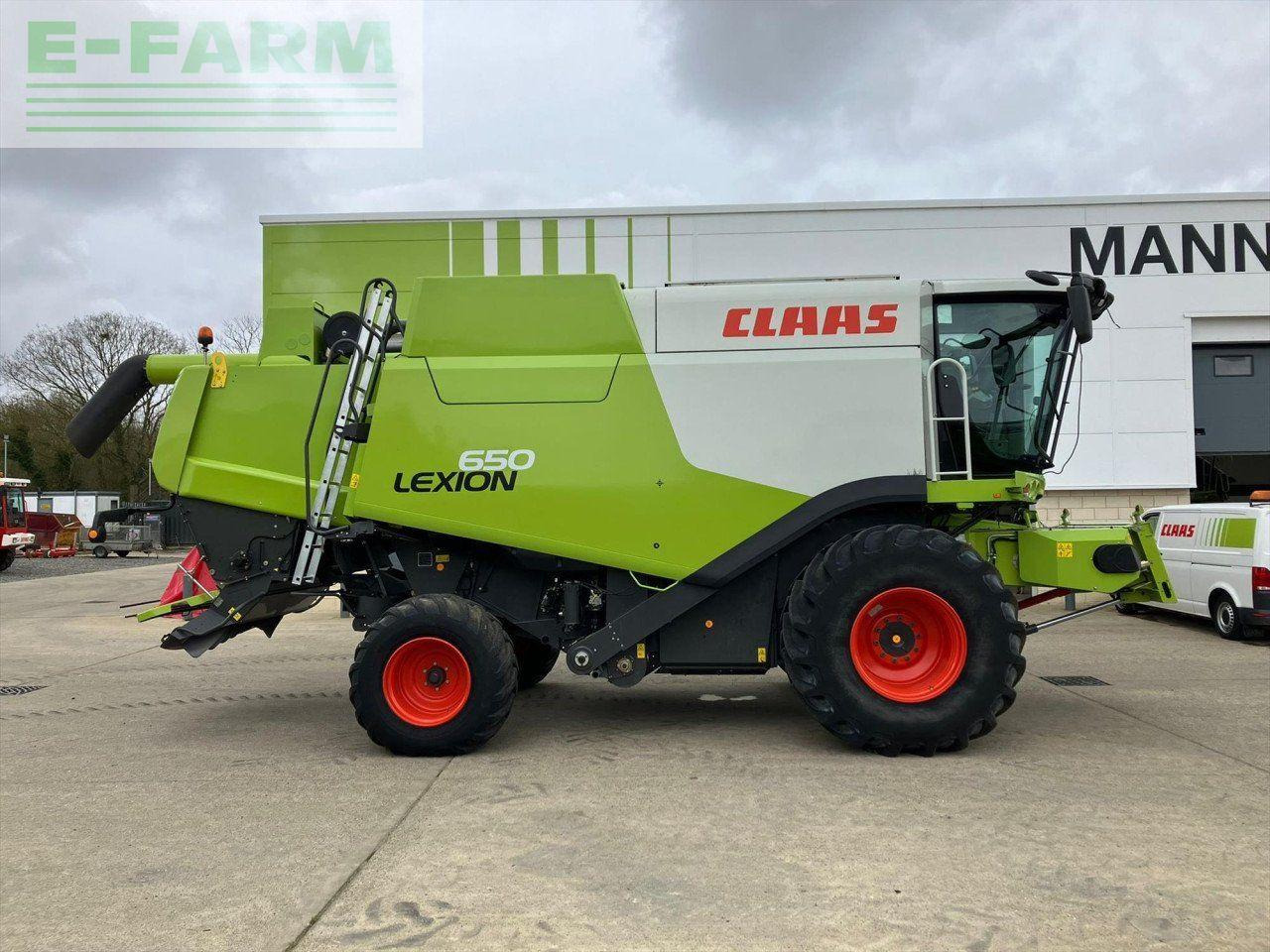 CLAAS LEXION 650 - Kombájn: 4 kép. CLAAS LEXION 650 - Kombájn: 4 kép.