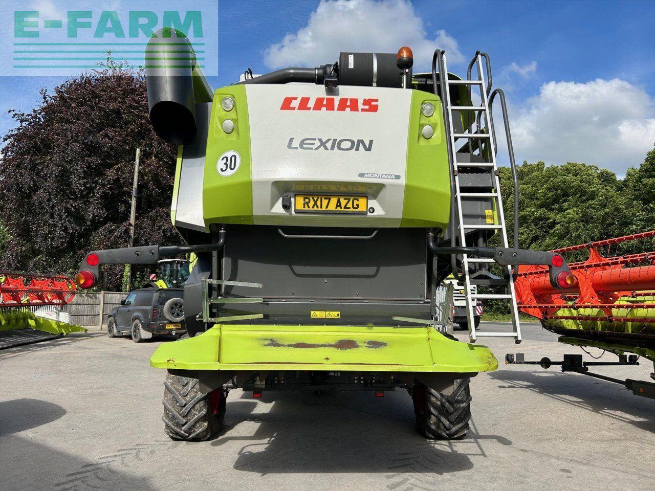 CLAAS LEXION 670 M T4F - Kombájn: 5 kép. CLAAS LEXION 670 M T4F - Kombájn: 5 kép.
