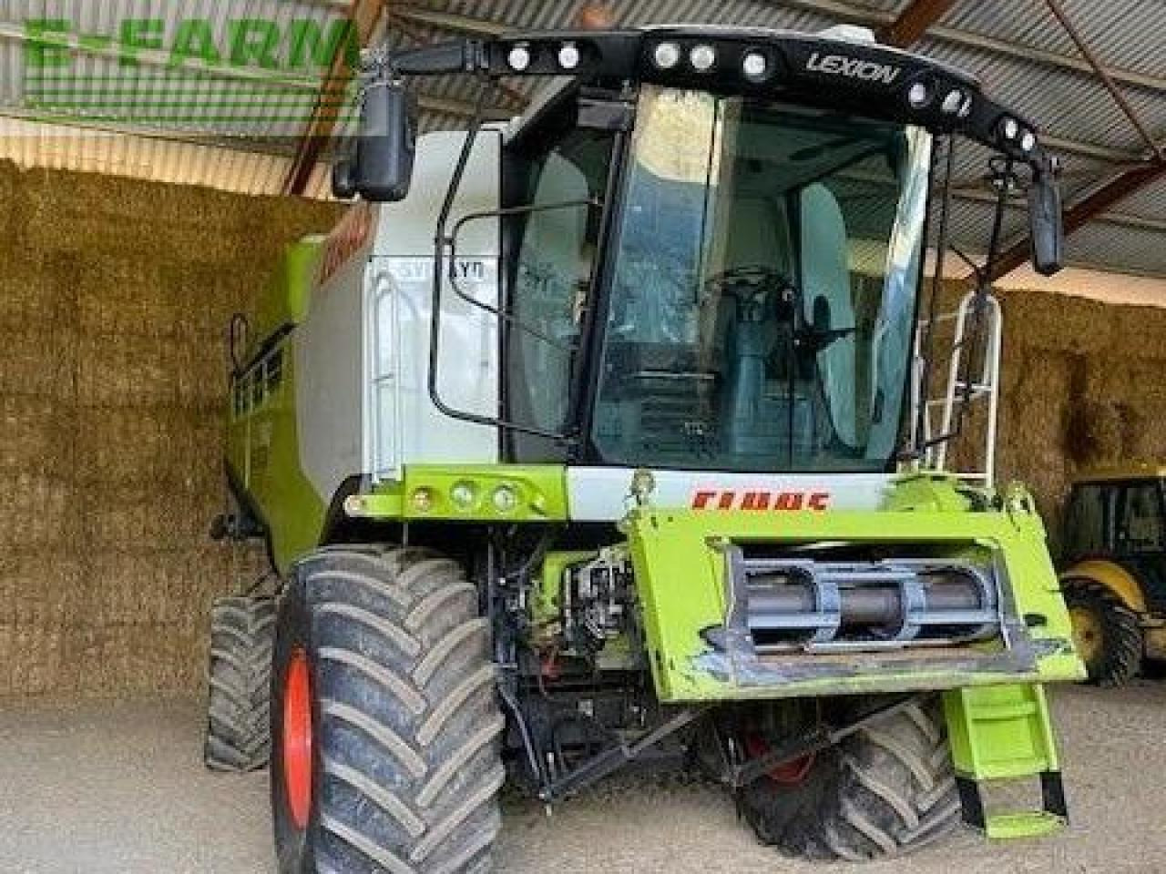 CLAAS LEXION 760 4WD - Kombájn: 1 kép. CLAAS LEXION 760 4WD - Kombájn: 1 kép.