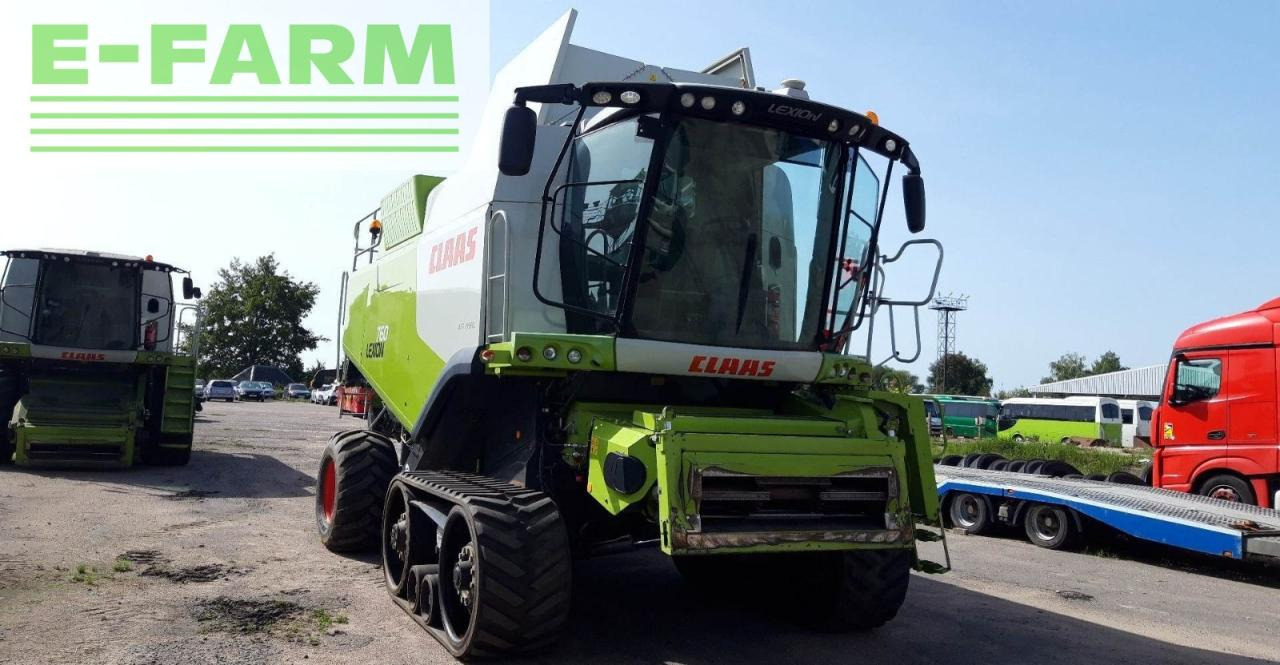 CLAAS LEXION 760 TERRA TRAC - Kombájn: 3 kép. CLAAS LEXION 760 TERRA TRAC - Kombájn: 3 kép.
