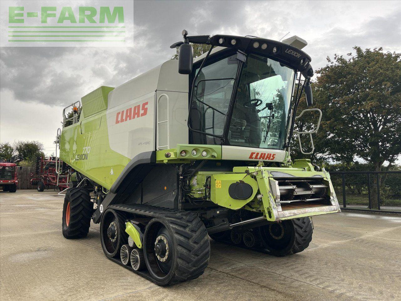 CLAAS LEXION 770 - Kombájn: 3 kép. CLAAS LEXION 770 - Kombájn: 3 kép.