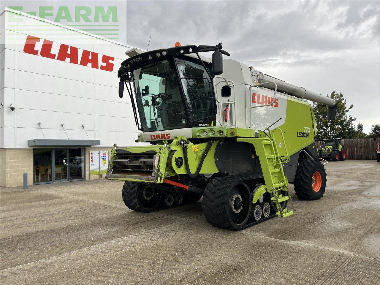 CLAAS LEXION 770 - Kombájn: 1 kép. CLAAS LEXION 770 - Kombájn: 1 kép.