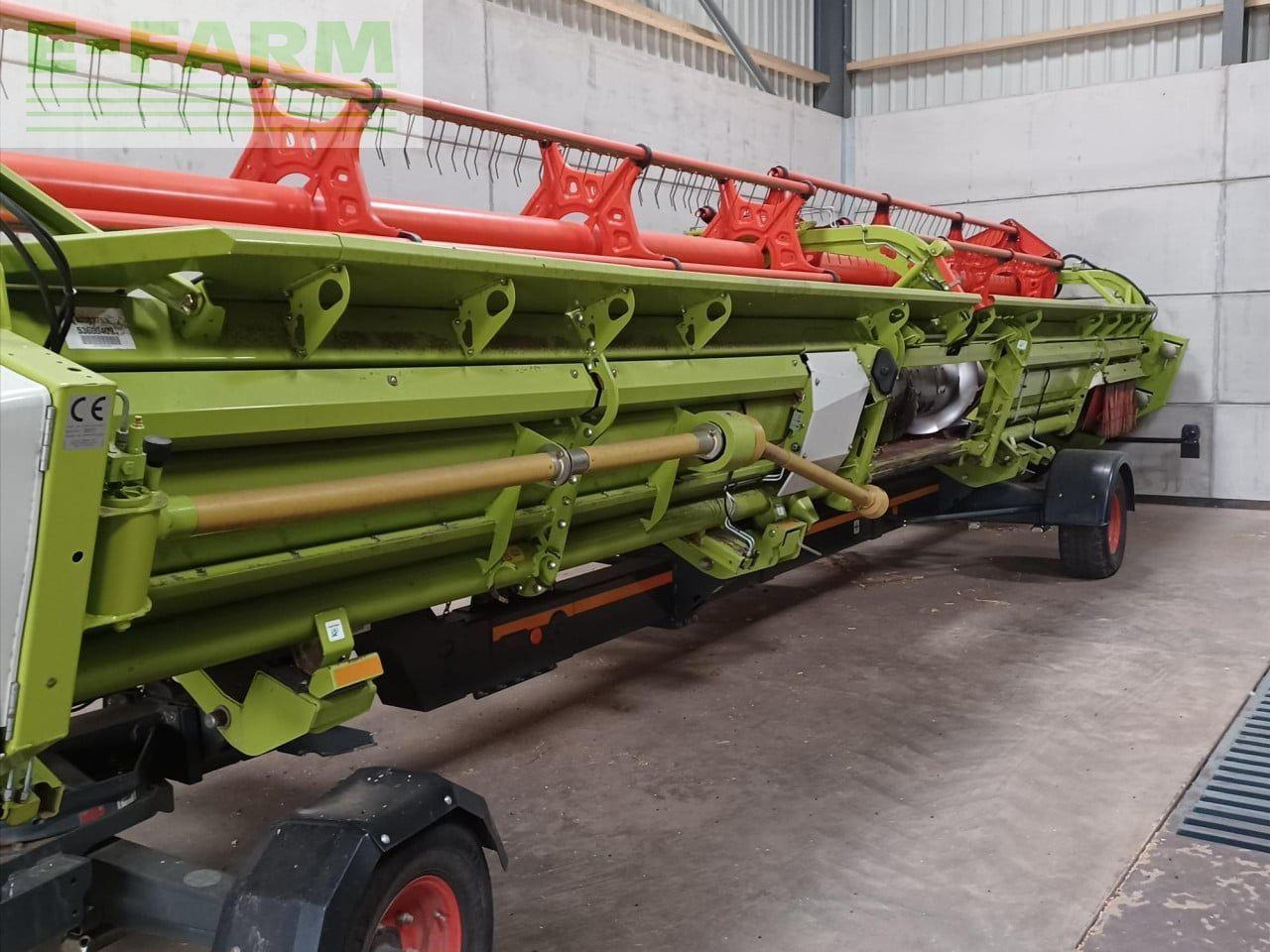 CLAAS LEXION 770 TT - Kombájn: 4 kép. CLAAS LEXION 770 TT - Kombájn: 4 kép.