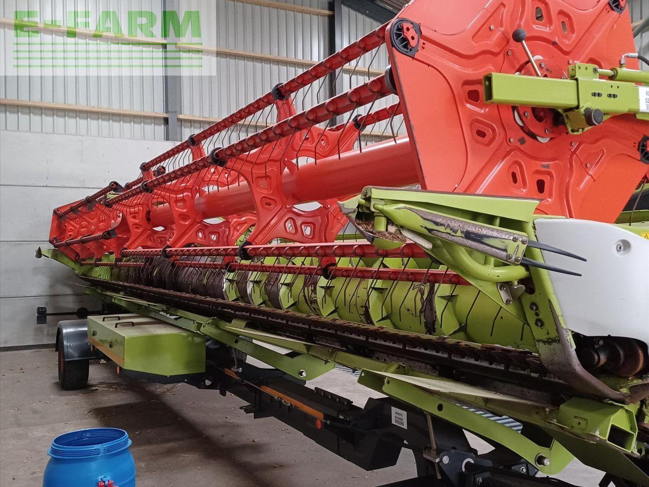 Kombájn CLAAS LEXION 770 TT: 6 kép. Kombájn CLAAS LEXION 770 TT: 6 kép.