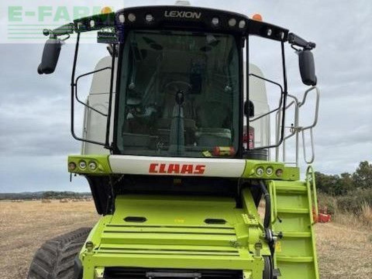 CLAAS LEXION 770 TT - Kombájn: 3 kép. CLAAS LEXION 770 TT - Kombájn: 3 kép.