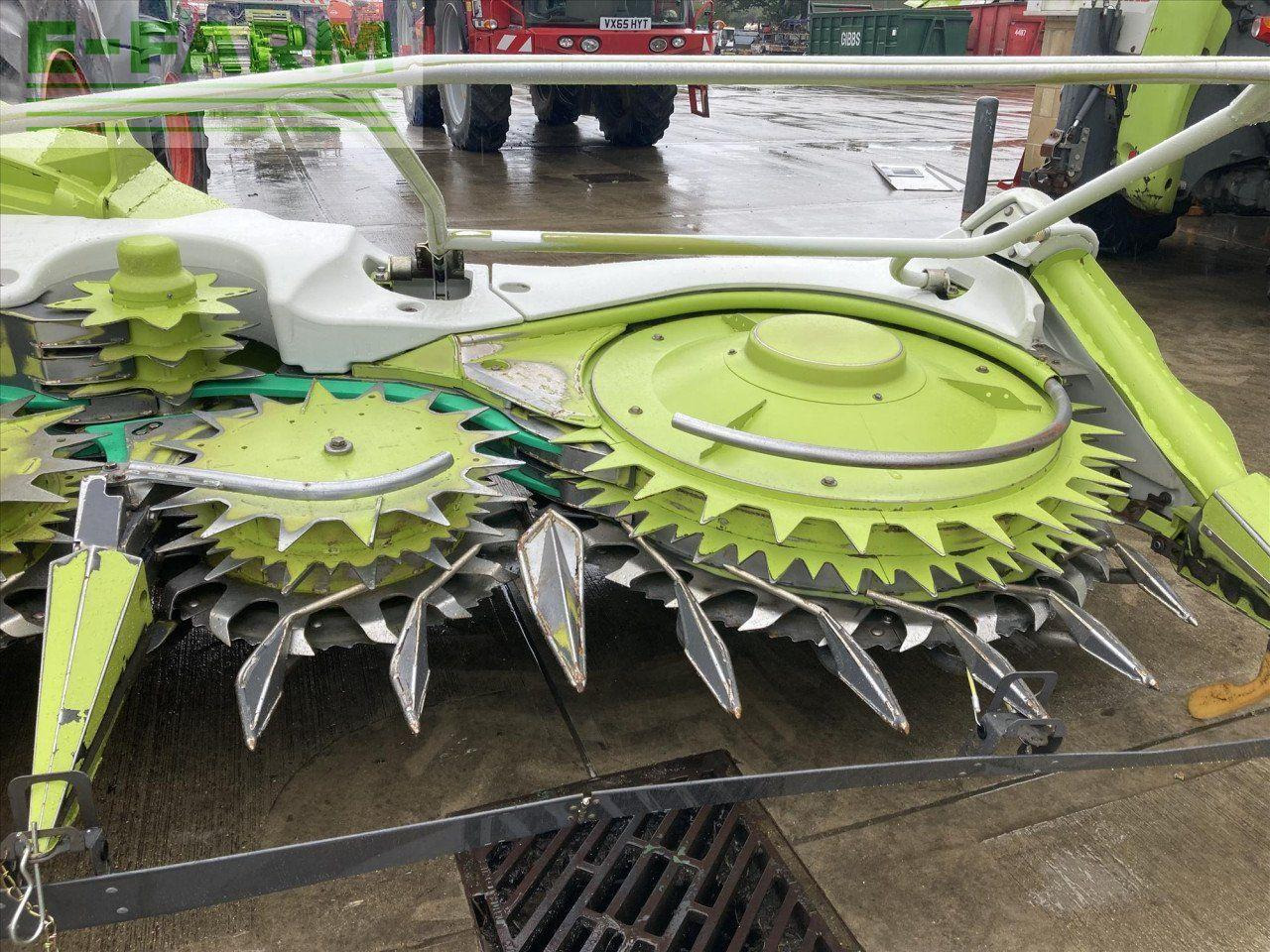 CLAAS ORBIS 900 - Önjáró szecskázógép: 2 kép. CLAAS ORBIS 900 - Önjáró szecskázógép: 2 kép.