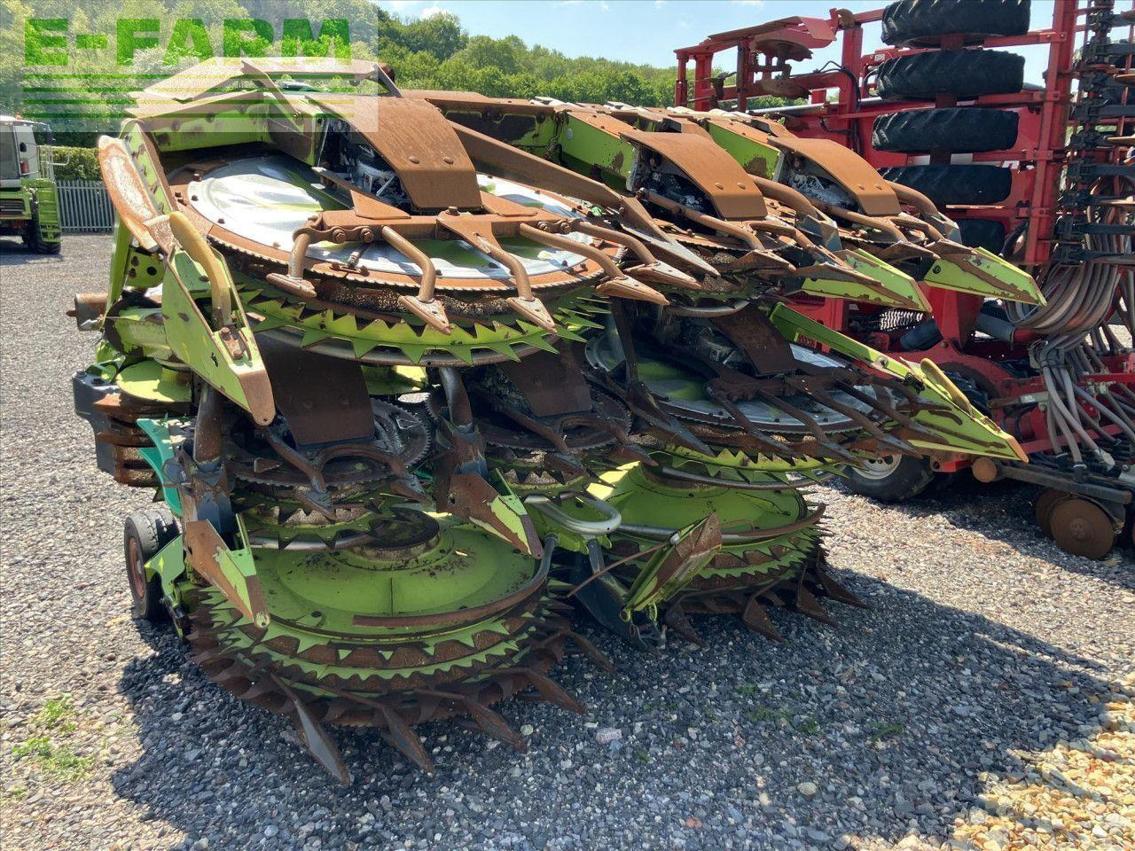 CLAAS ORBIS 900 - Önjáró szecskázógép: 3 kép. CLAAS ORBIS 900 - Önjáró szecskázógép: 3 kép.