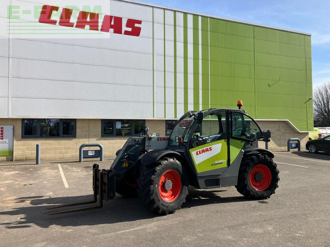 CLAAS SCORPION 6030 - Teleszkópos rakodó: 1 kép. CLAAS SCORPION 6030 - Teleszkópos rakodó: 1 kép.
