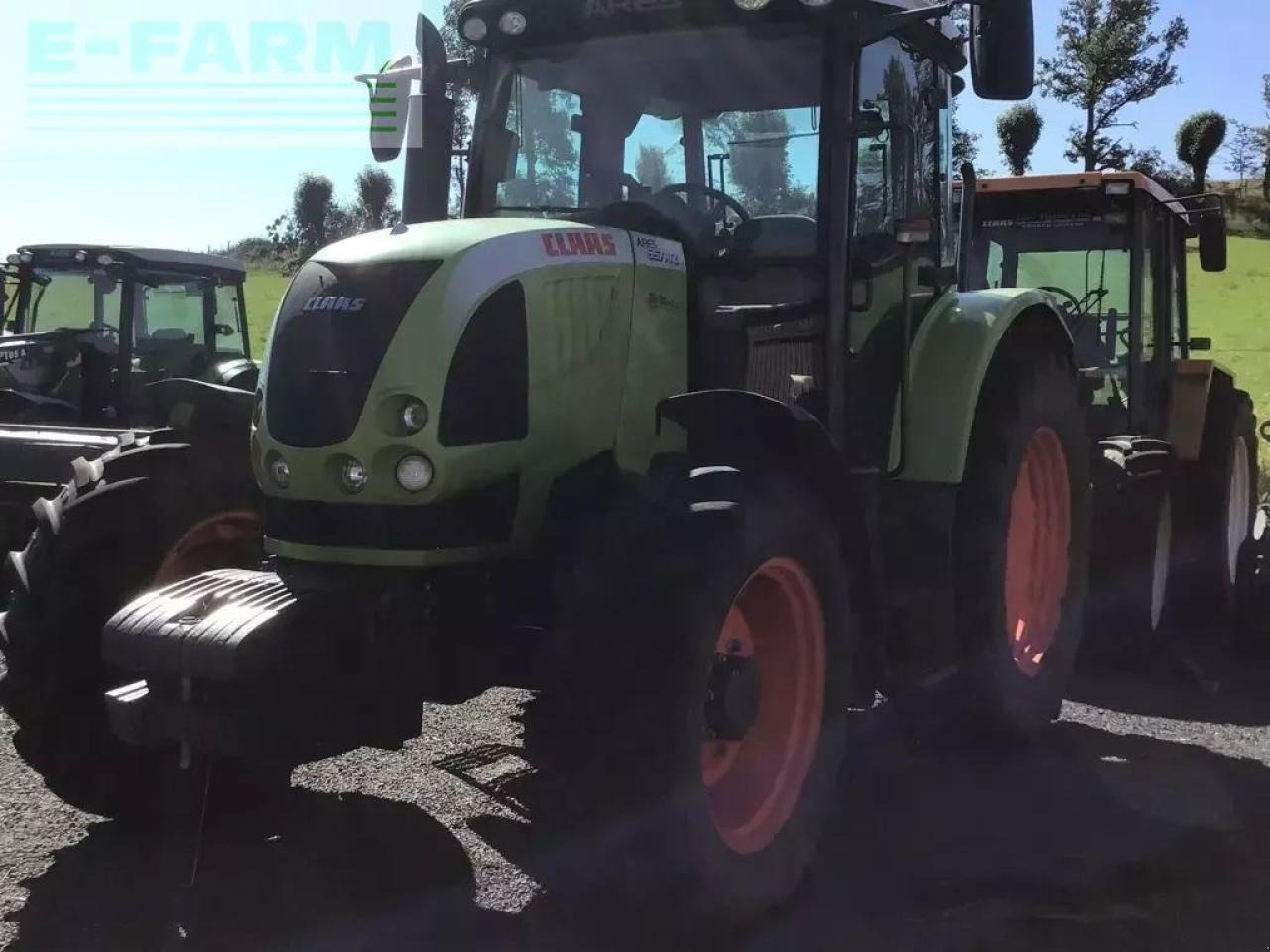 CLAAS ares 557 atz ATZ - Traktor: 2 kép. CLAAS ares 557 atz ATZ - Traktor: 2 kép.