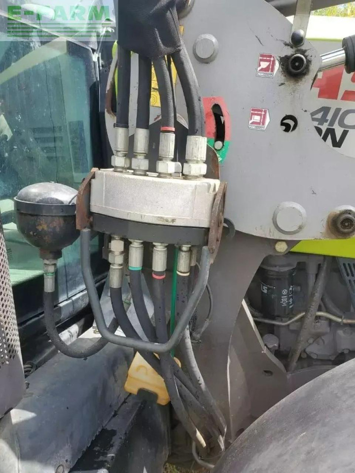 CLAAS arion 410 - Traktor: 2 kép. CLAAS arion 410 - Traktor: 2 kép.