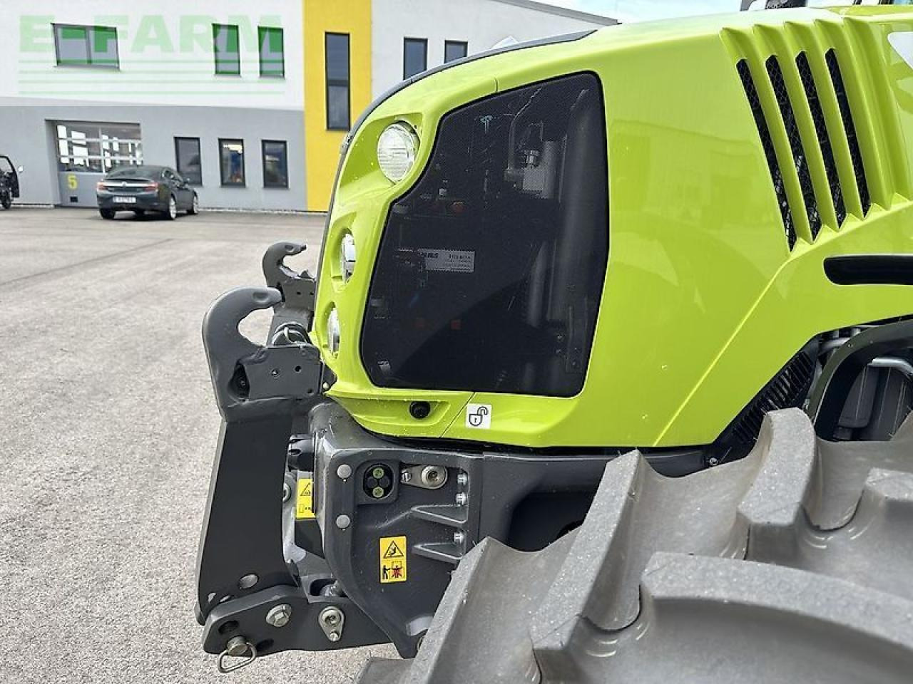 CLAAS arion 410 stage v (cis) - Traktor: 2 kép. CLAAS arion 410 stage v (cis) - Traktor: 2 kép.