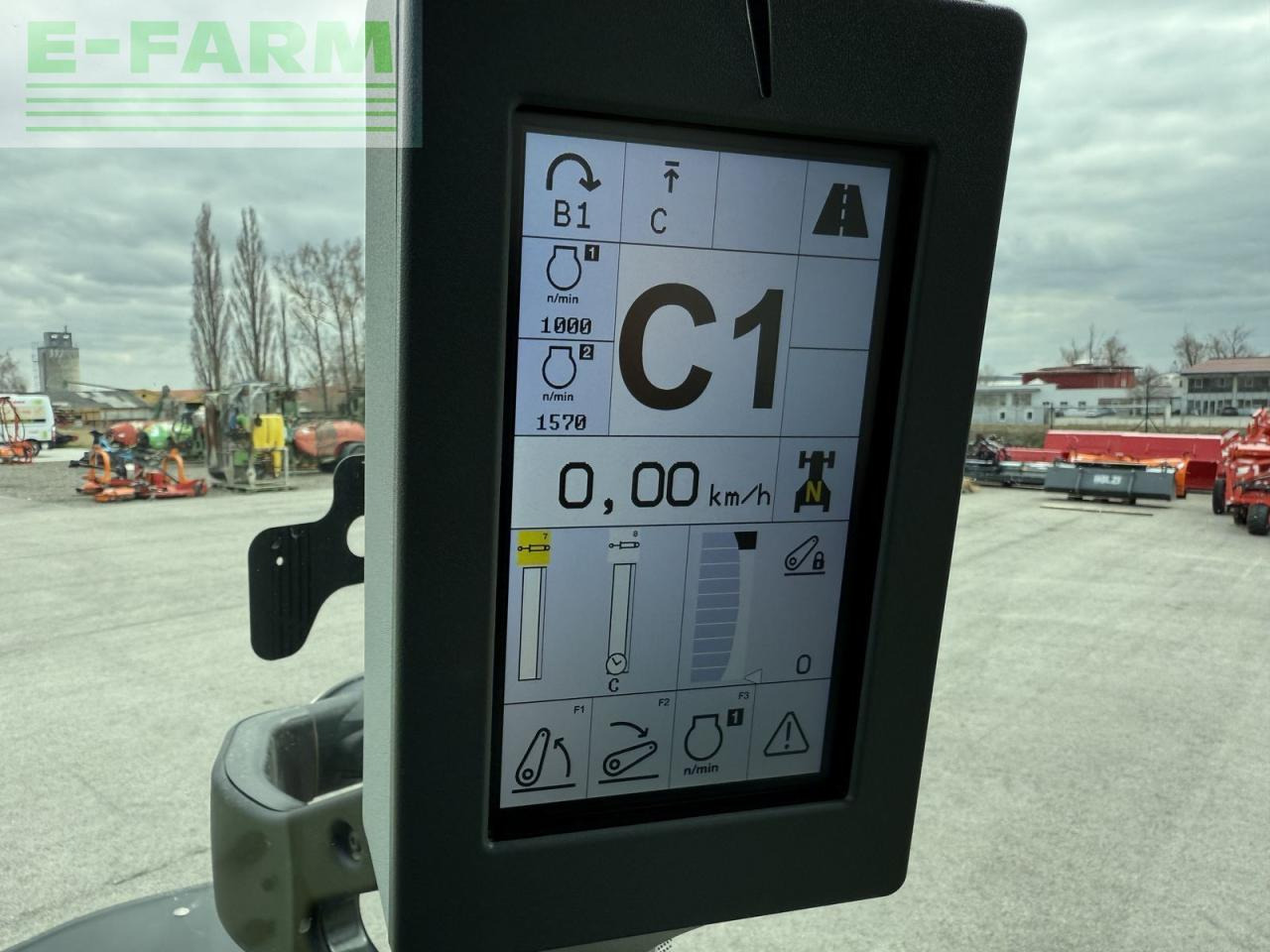Traktor CLAAS arion 450 stage v (cis) CIS: 14 kép.