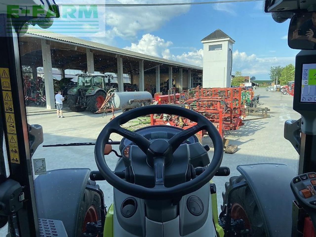 Traktor CLAAS arion 450 stage v (cis) CIS: 14 kép.