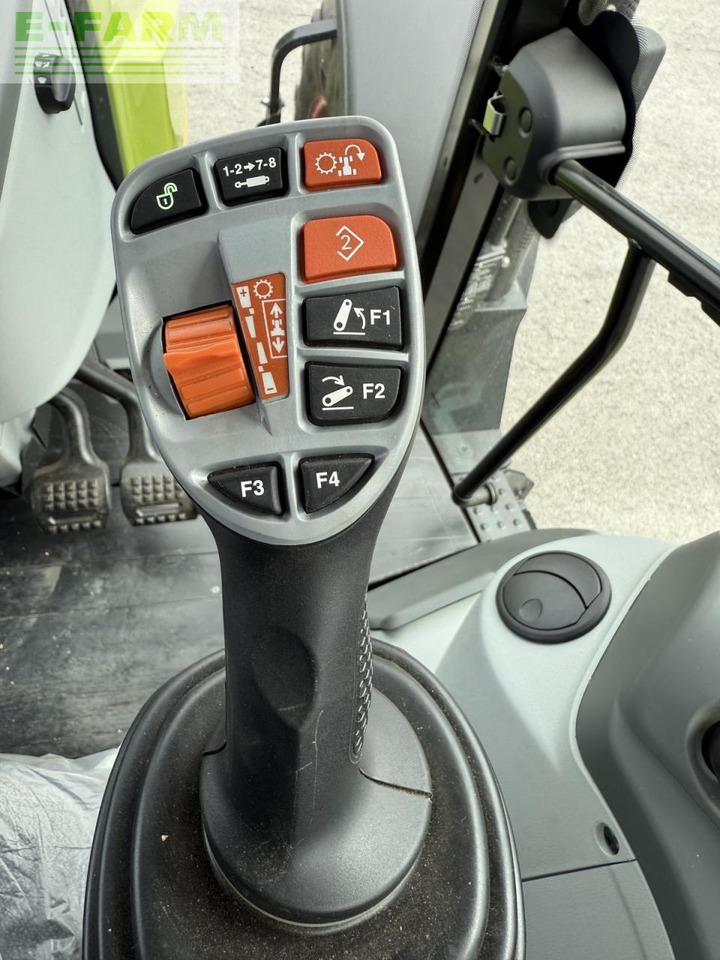 Traktor CLAAS arion 450 stage v (cis) CIS: 15 kép.