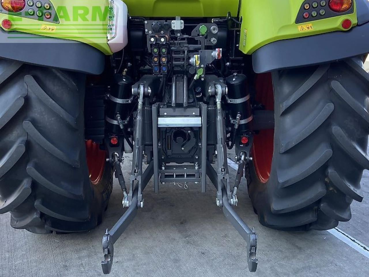 CLAAS arion 450 stage v (cis) CIS - Traktor: 4 kép. CLAAS arion 450 stage v (cis) CIS - Traktor: 4 kép.