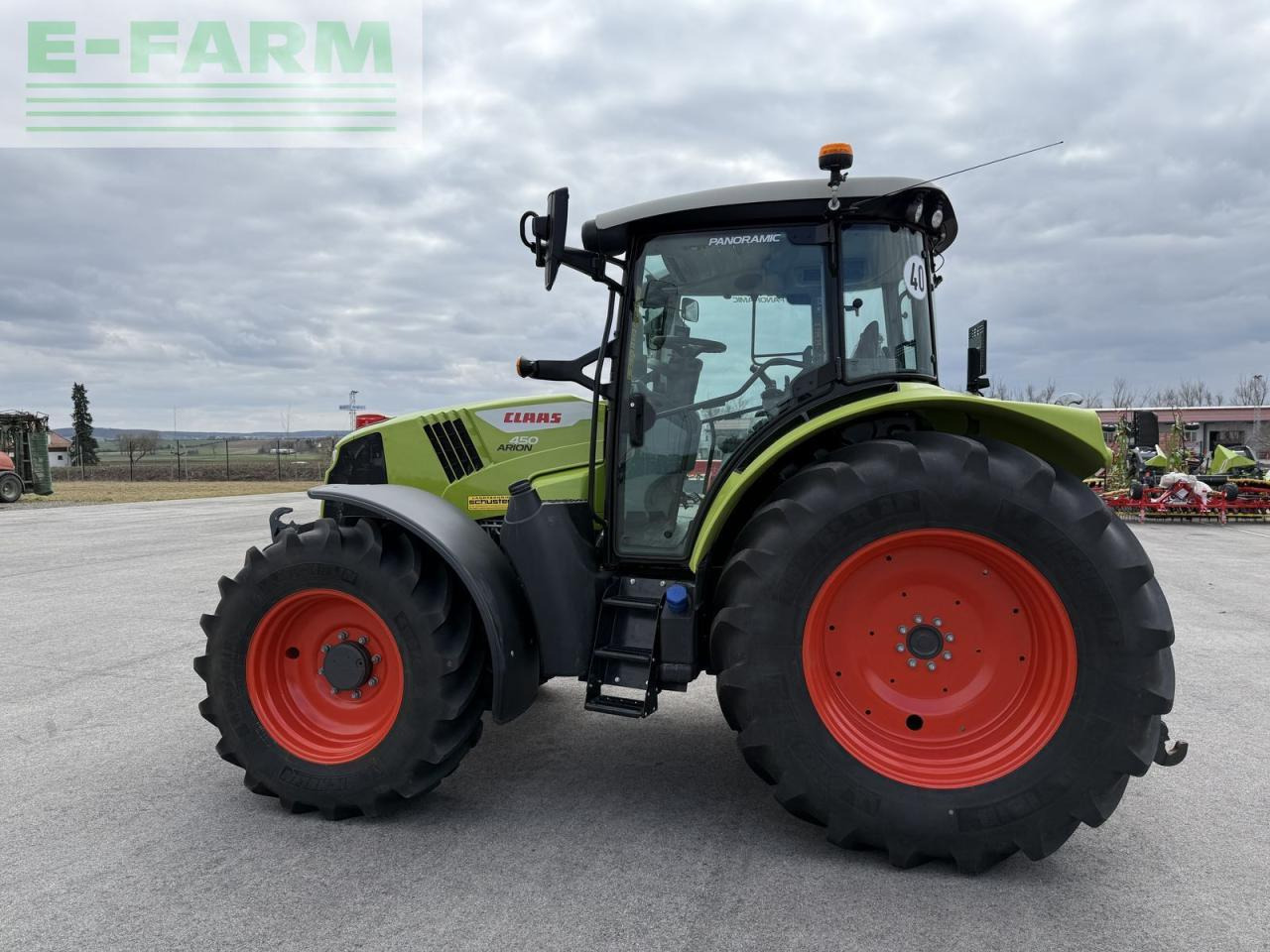 Traktor CLAAS arion 450 stage v (cis) CIS: 13 kép.