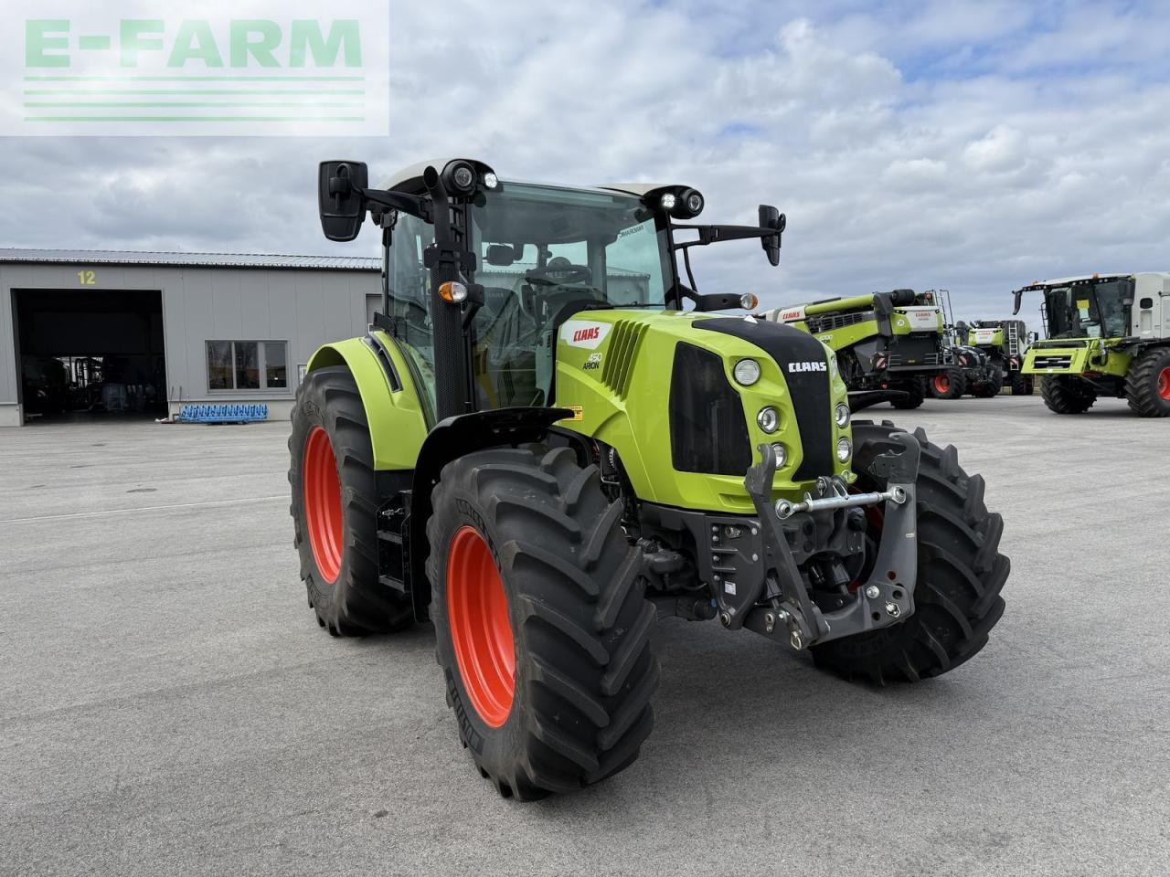 Traktor CLAAS arion 450 stage v (cis) CIS: 8 kép.