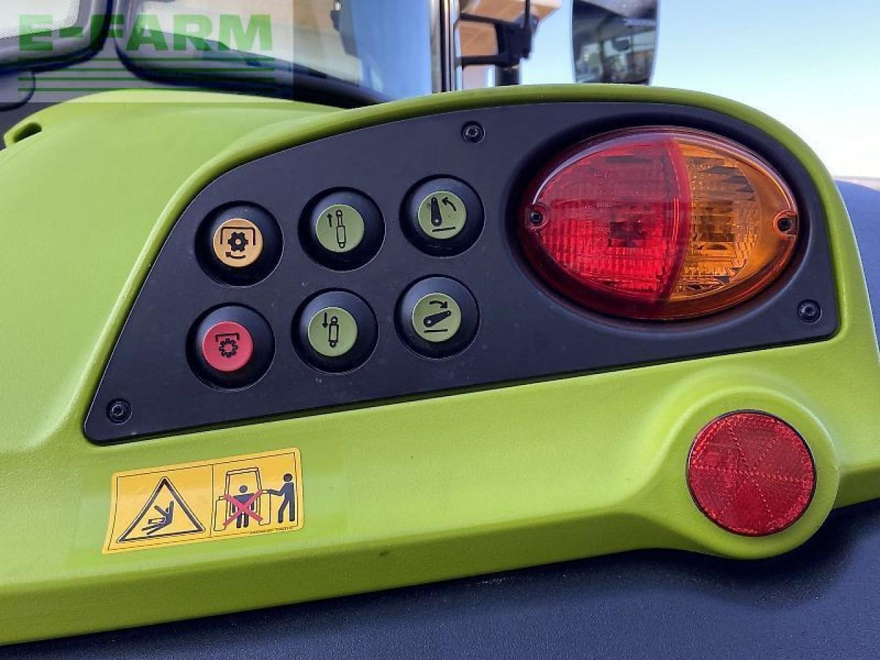 Traktor CLAAS arion 450 stage v (cis) CIS: 6 kép.