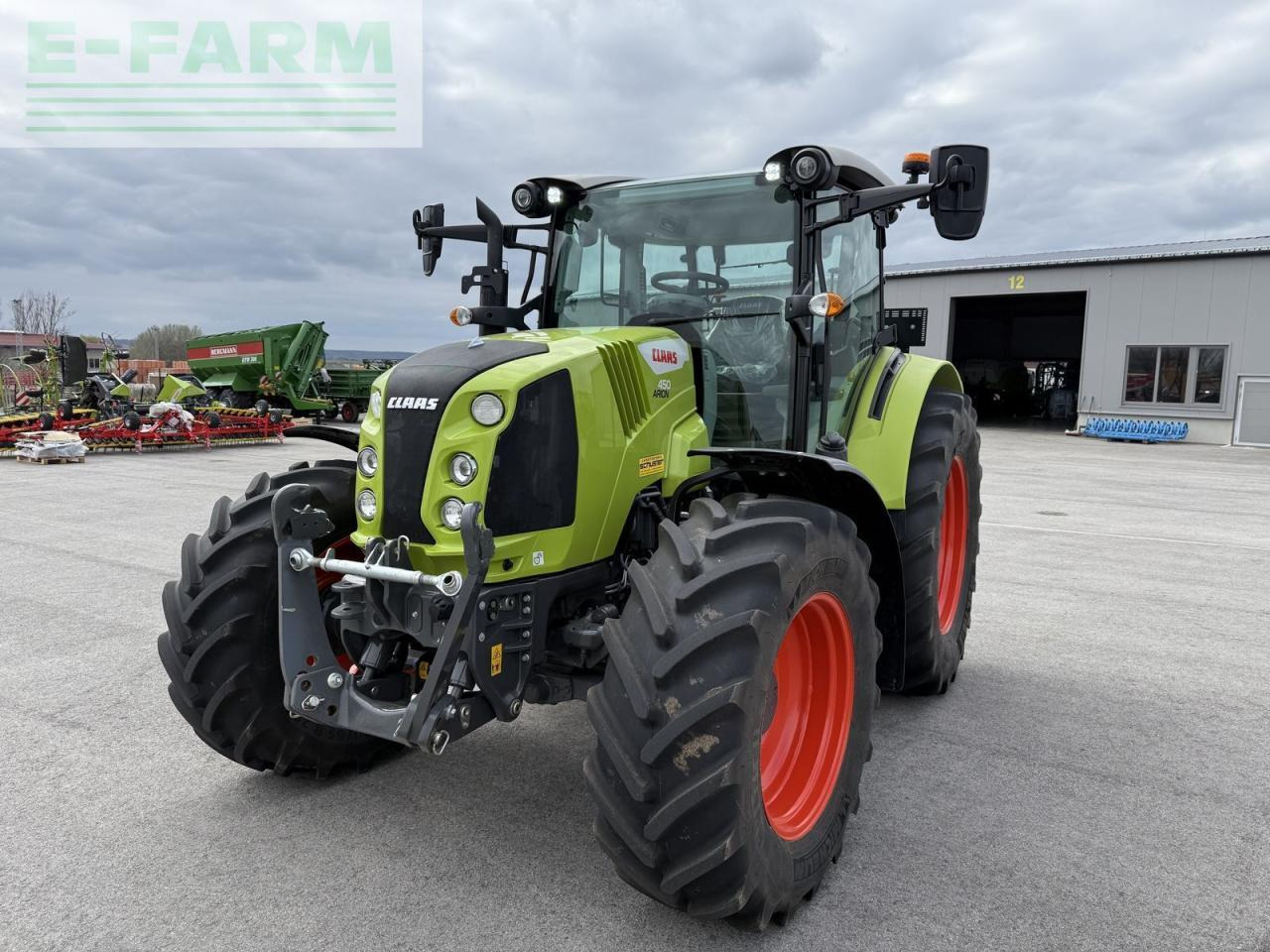 Traktor CLAAS arion 450 stage v (cis) CIS: 10 kép.