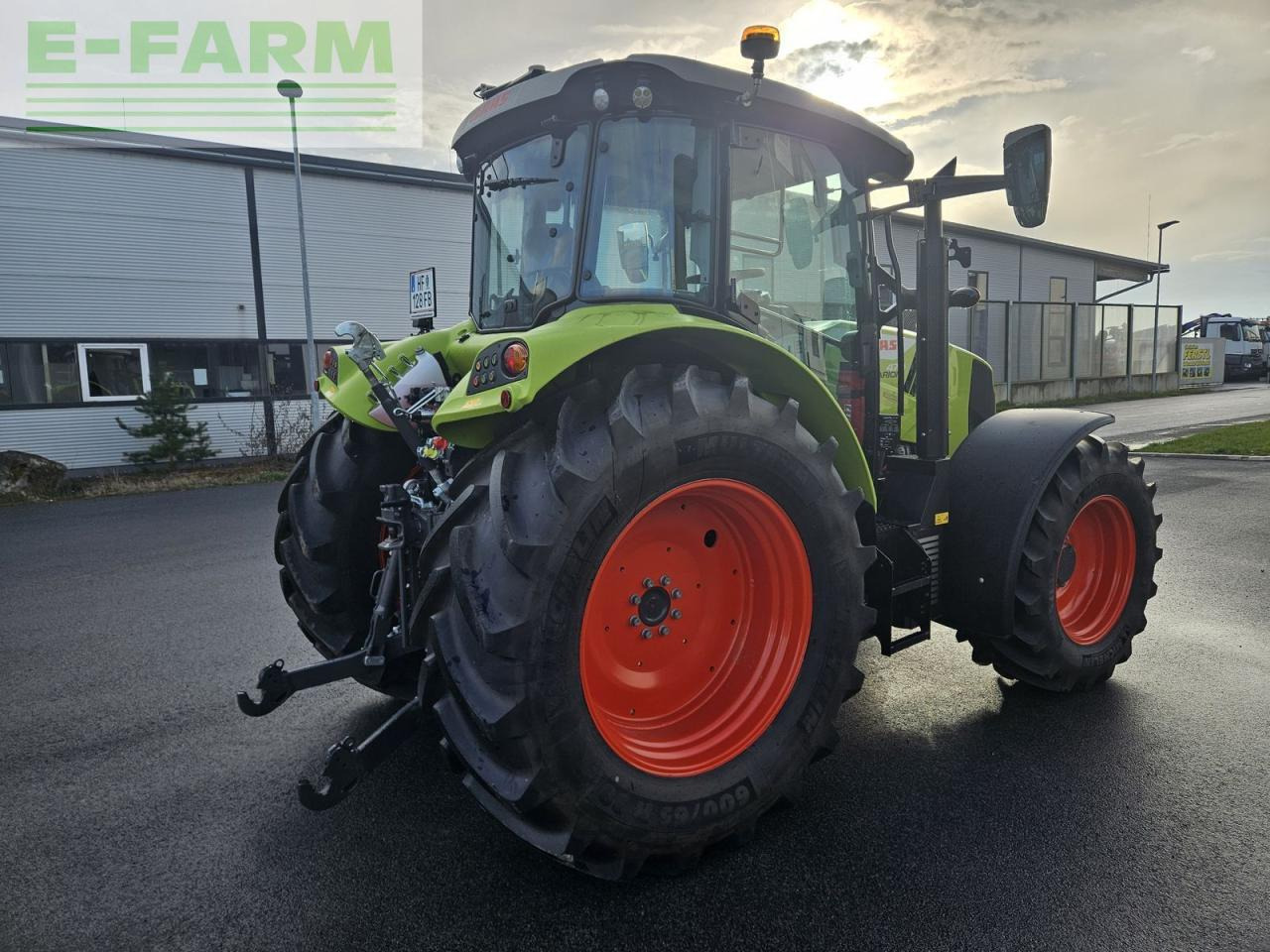 CLAAS arion 470 stage v (cis+) - Traktor: 5 kép. CLAAS arion 470 stage v (cis+) - Traktor: 5 kép.