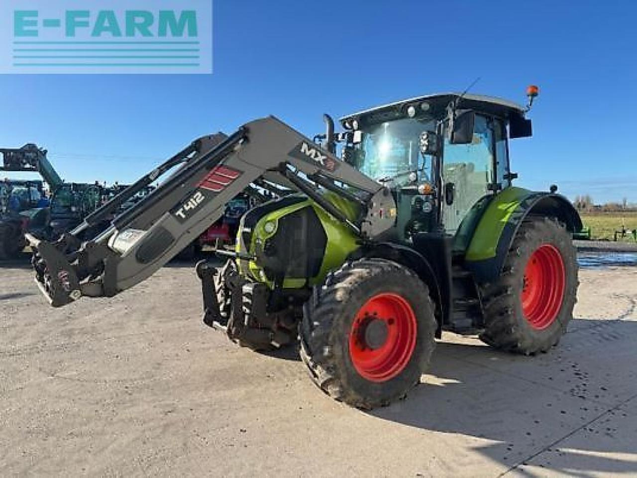 CLAAS arion 520 - Traktor: 1 kép. CLAAS arion 520 - Traktor: 1 kép.