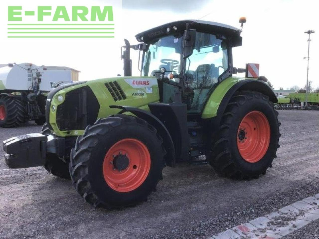 CLAAS arion 610 hexashift - Traktor: 1 kép. CLAAS arion 610 hexashift - Traktor: 1 kép.