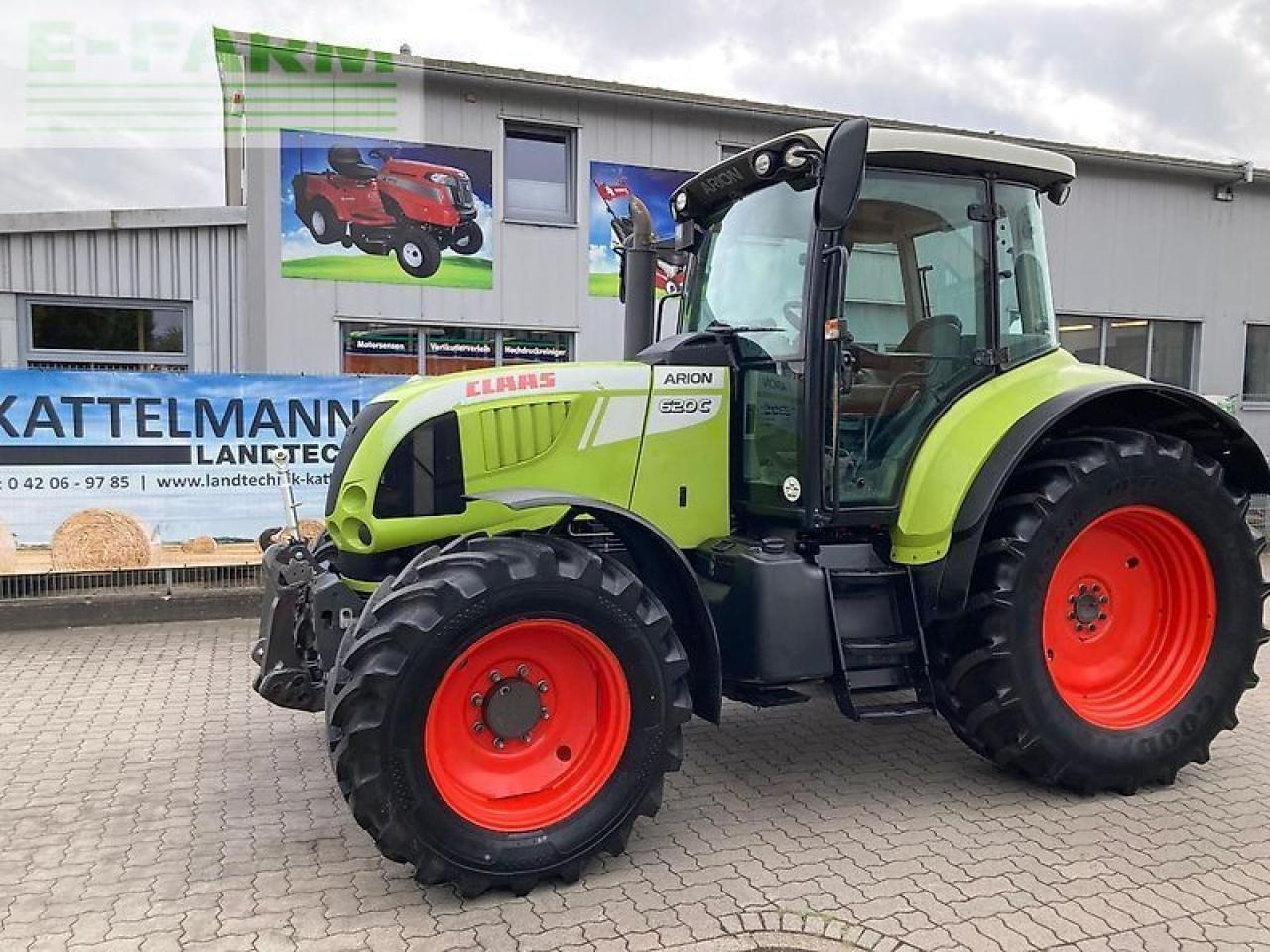 CLAAS arion 620 c C - Traktor: 2 kép. CLAAS arion 620 c C - Traktor: 2 kép.