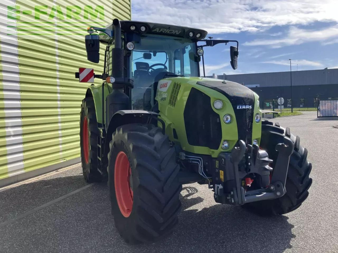 CLAAS arion 630 cis electropilot CIS - Traktor: 5 kép. CLAAS arion 630 cis electropilot CIS - Traktor: 5 kép.