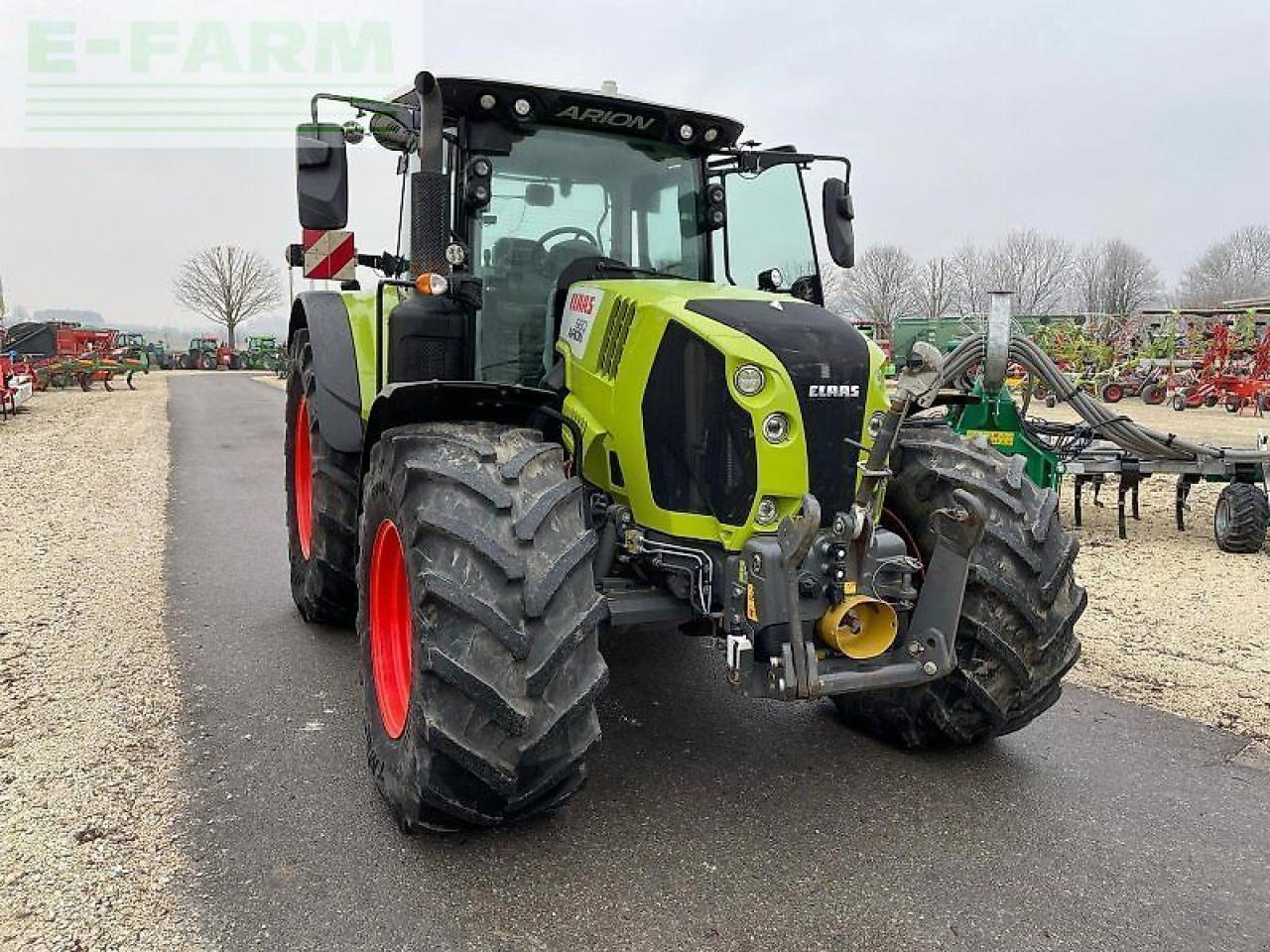 CLAAS arion 660 cis + CMATIC CIS+ - Traktor: 1 kép. CLAAS arion 660 cis + CMATIC CIS+ - Traktor: 1 kép.