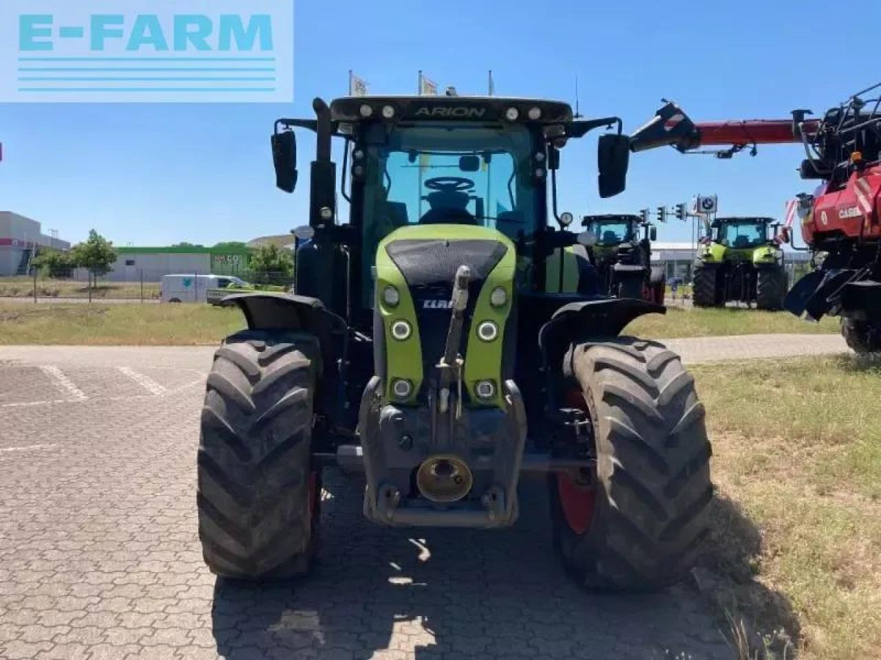 CLAAS arion 660 cmatic cebis CMATIC CEBIS - Traktor: 2 kép. CLAAS arion 660 cmatic cebis CMATIC CEBIS - Traktor: 2 kép.