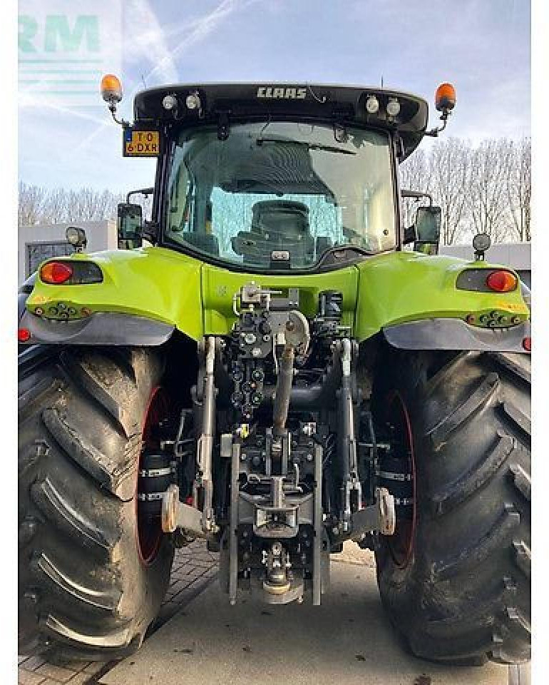 CLAAS arion 810 cmatic cis+ CMATIC CIS+ - Traktor: 4 kép. CLAAS arion 810 cmatic cis+ CMATIC CIS+ - Traktor: 4 kép.