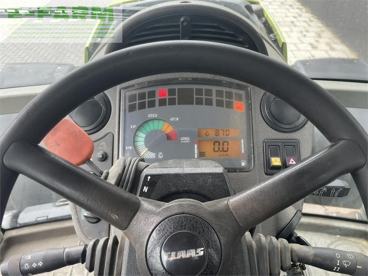 CLAAS atz 567 - Traktor: 2 kép. CLAAS atz 567 - Traktor: 2 kép.