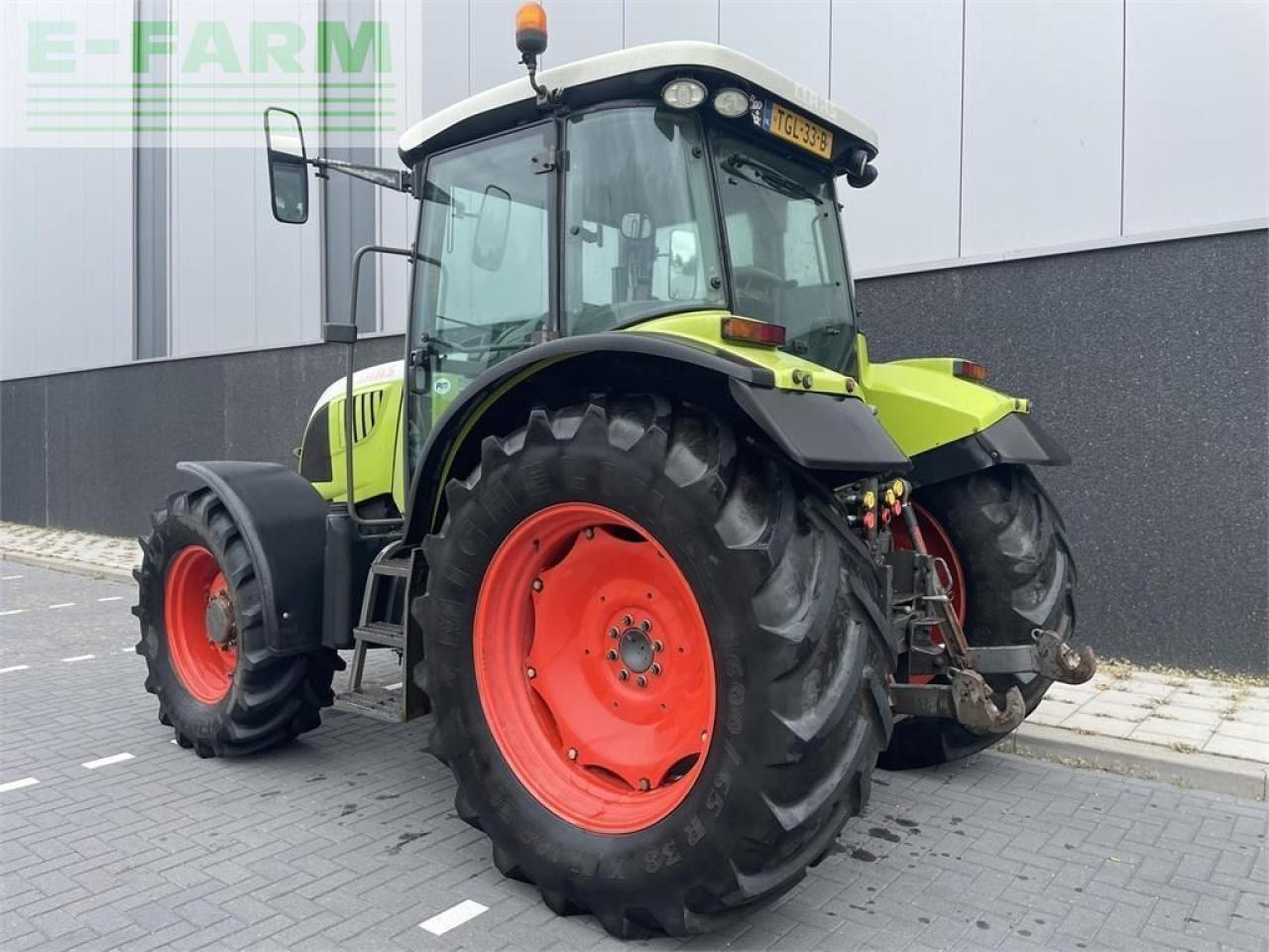 CLAAS atz 567 - Traktor: 4 kép. CLAAS atz 567 - Traktor: 4 kép.