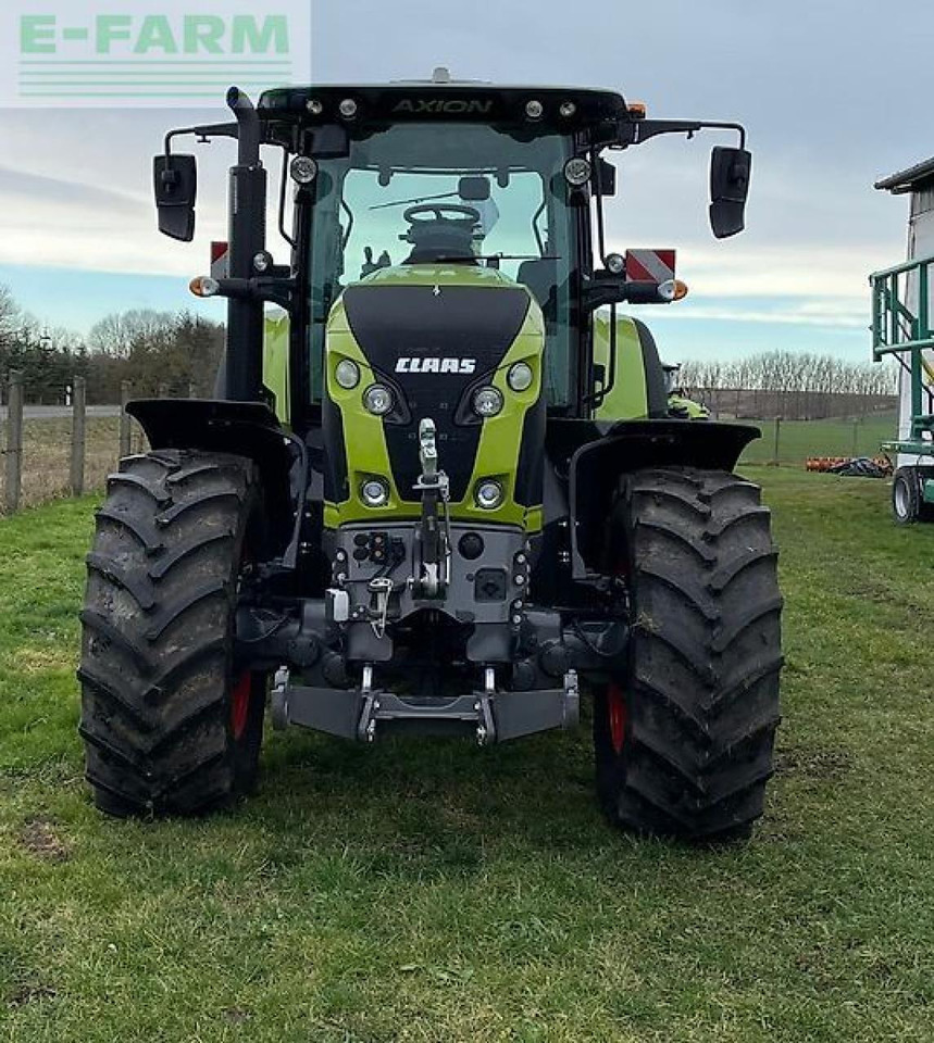CLAAS axion 800 - Traktor: 5 kép. CLAAS axion 800 - Traktor: 5 kép.