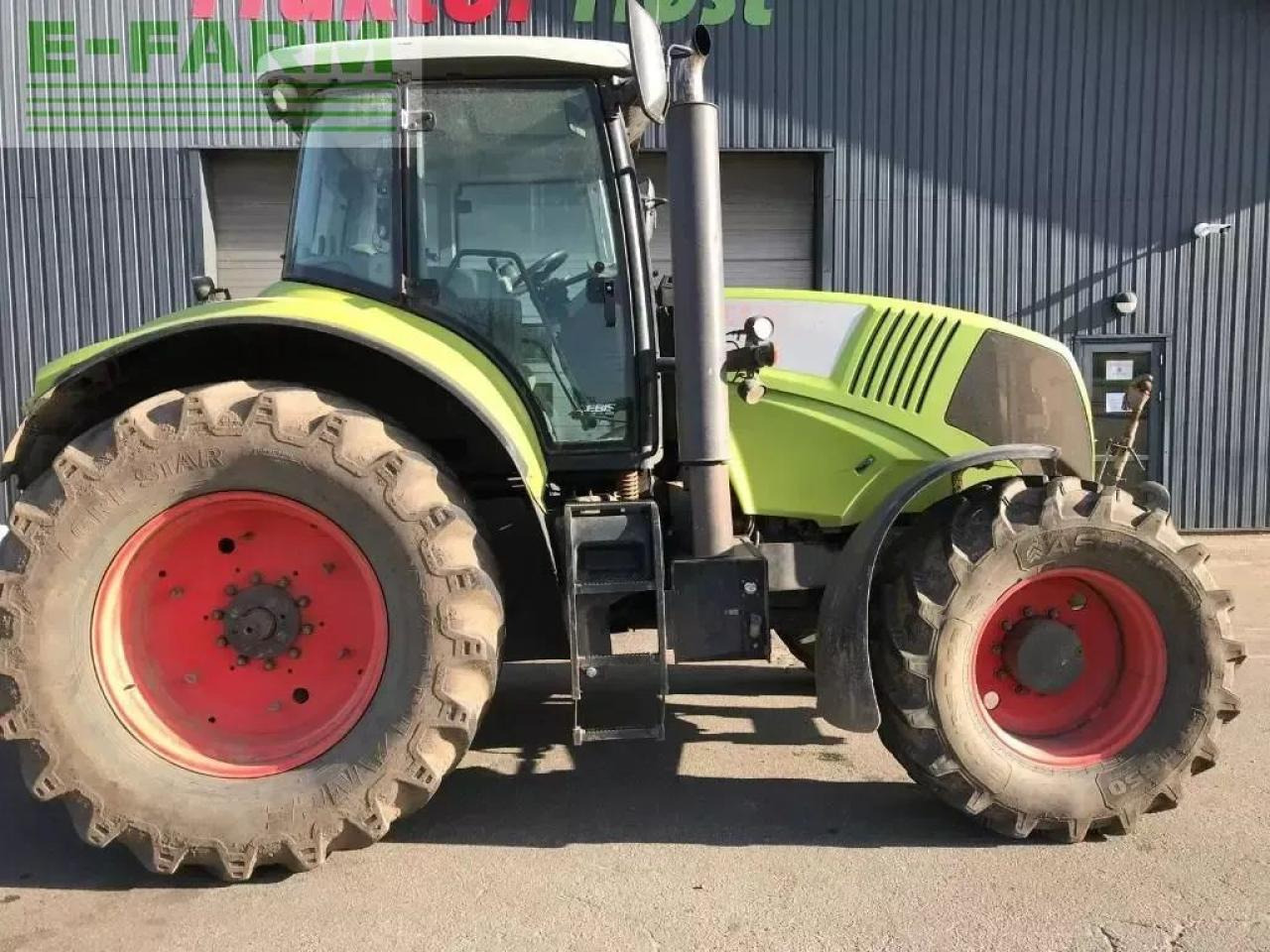 CLAAS axion 810 - Traktor: 3 kép. CLAAS axion 810 - Traktor: 3 kép.