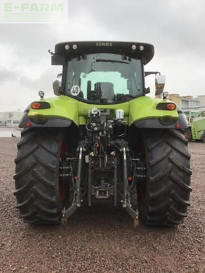 CLAAS axion 810 - Traktor: 5 kép. CLAAS axion 810 - Traktor: 5 kép.