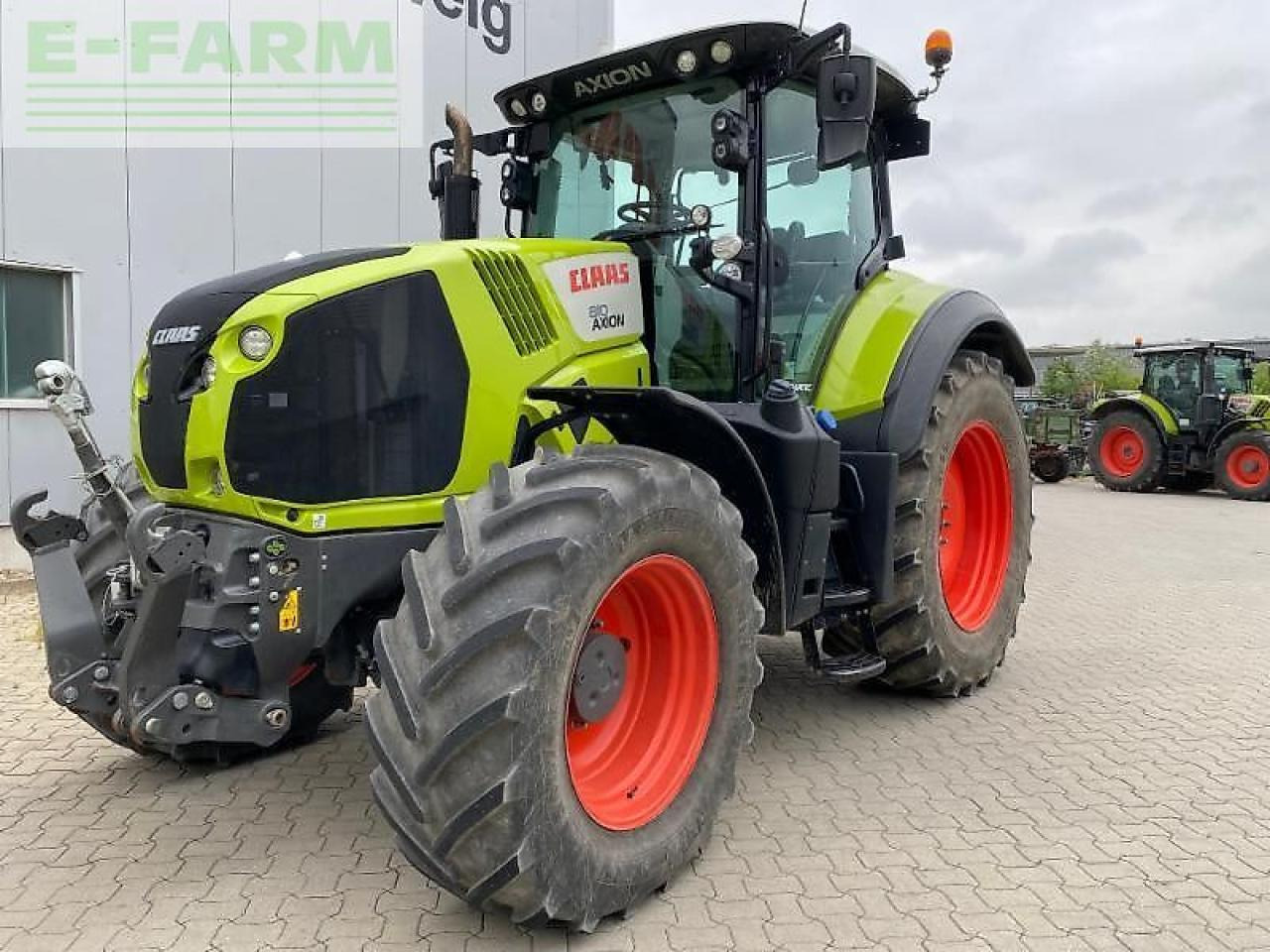 CLAAS axion 810 - Traktor: 2 kép. CLAAS axion 810 - Traktor: 2 kép.