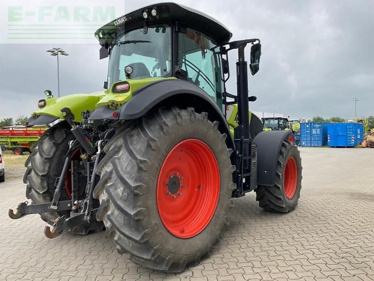CLAAS axion 810 - Traktor: 5 kép. CLAAS axion 810 - Traktor: 5 kép.