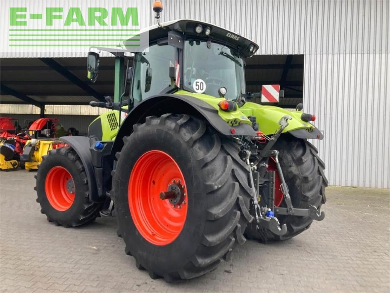 CLAAS axion 810 cm cis+ - Traktor: 4 kép. CLAAS axion 810 cm cis+ - Traktor: 4 kép.
