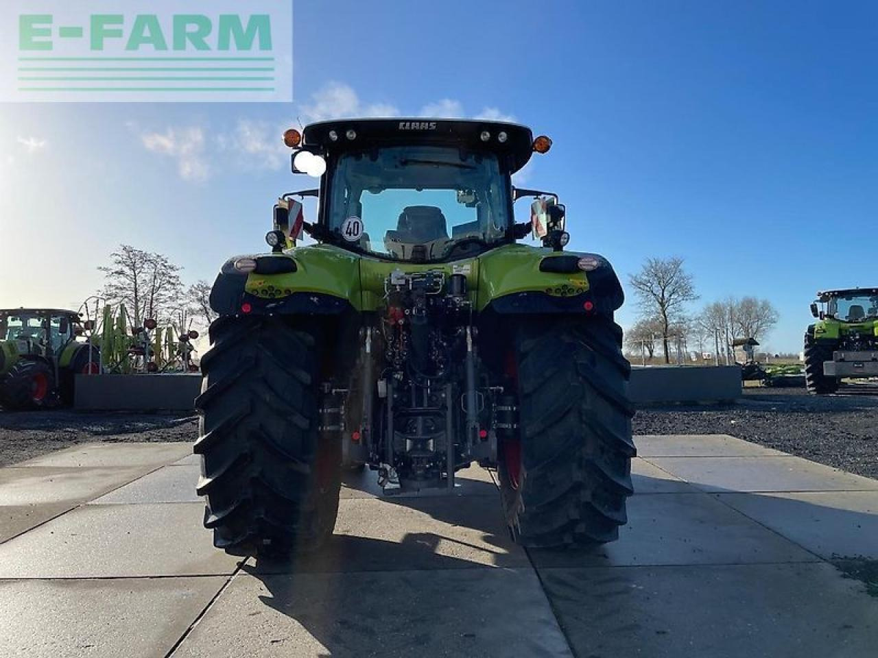 CLAAS axion 810 cmatic CMATIC - Traktor: 4 kép. CLAAS axion 810 cmatic CMATIC - Traktor: 4 kép.