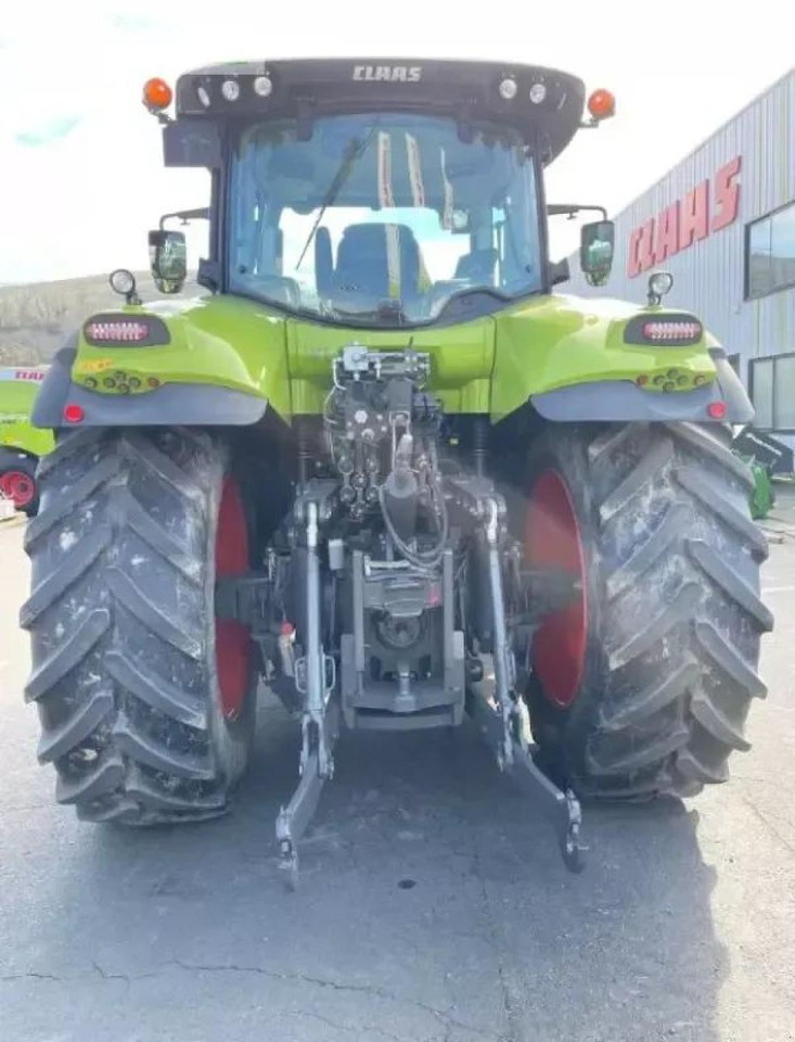 CLAAS axion 830 c matic cebis CMATIC CEBIS - Traktor: 4 kép. CLAAS axion 830 c matic cebis CMATIC CEBIS - Traktor: 4 kép.